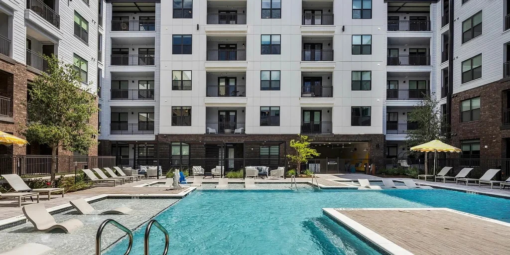 375e89b3691c901f3a8082d1eb20db77-full